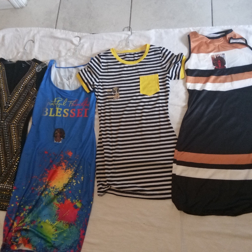 Clothes - Picture 8 of 8